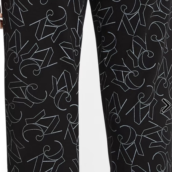 ⭐️ Firm Price ⭐️ NYC Dreamy French Terry Asymmetric Cut-Out Top & straight pants - Picture 8 of 8